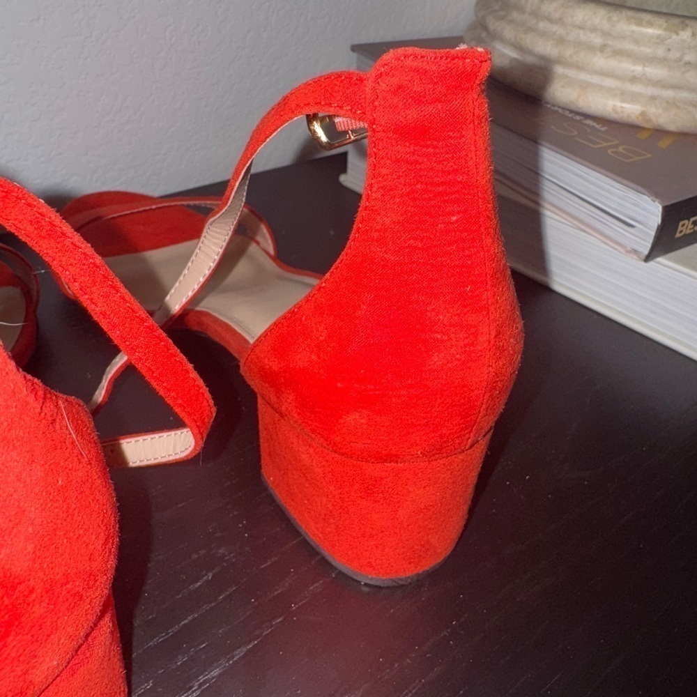 Party Open Toe Ankle Strap Low Short Chunk Block Heel Red Suede Size 9 - Picture 6 of 8